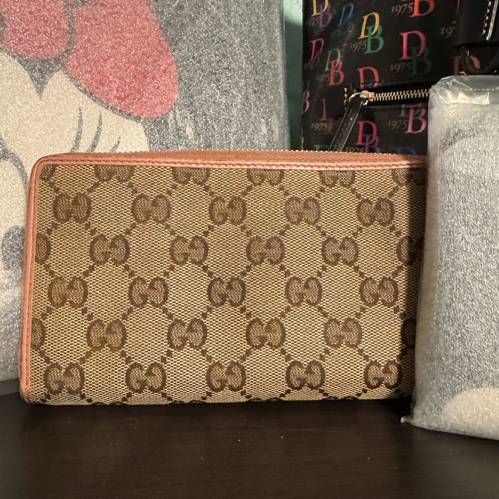 Gucci Wallet